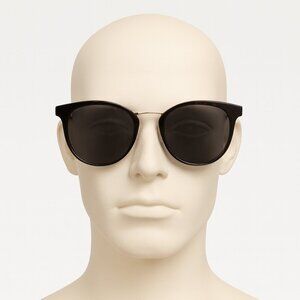 Classic Black Sunglasses – Sleek & Timeless Style